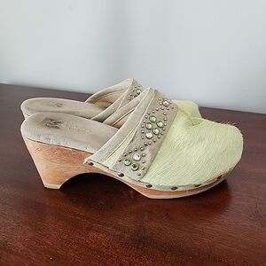 Vintage Clogs by Bridget Green faux fur embellished 6
